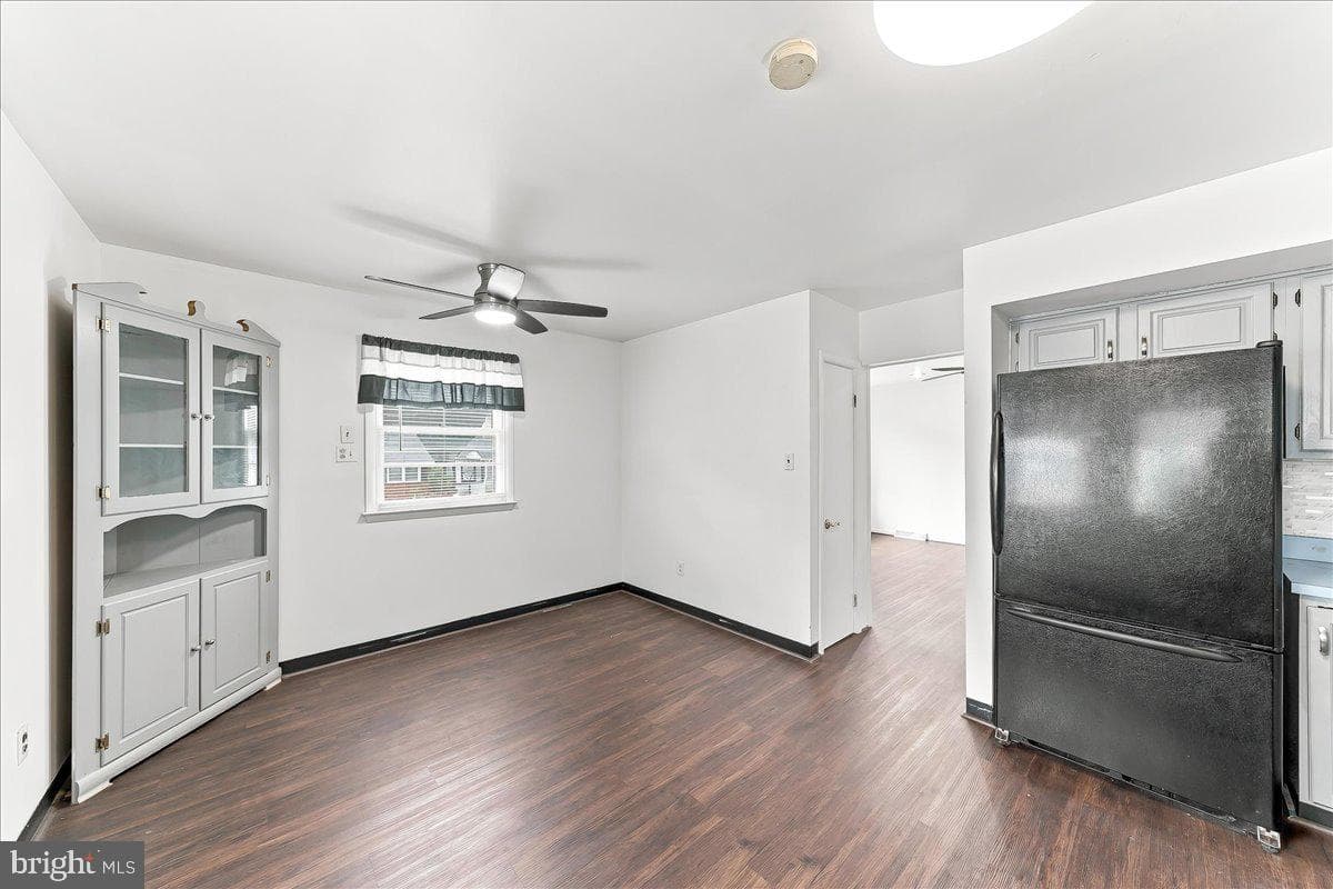 426 Sharp Avenue photo 12