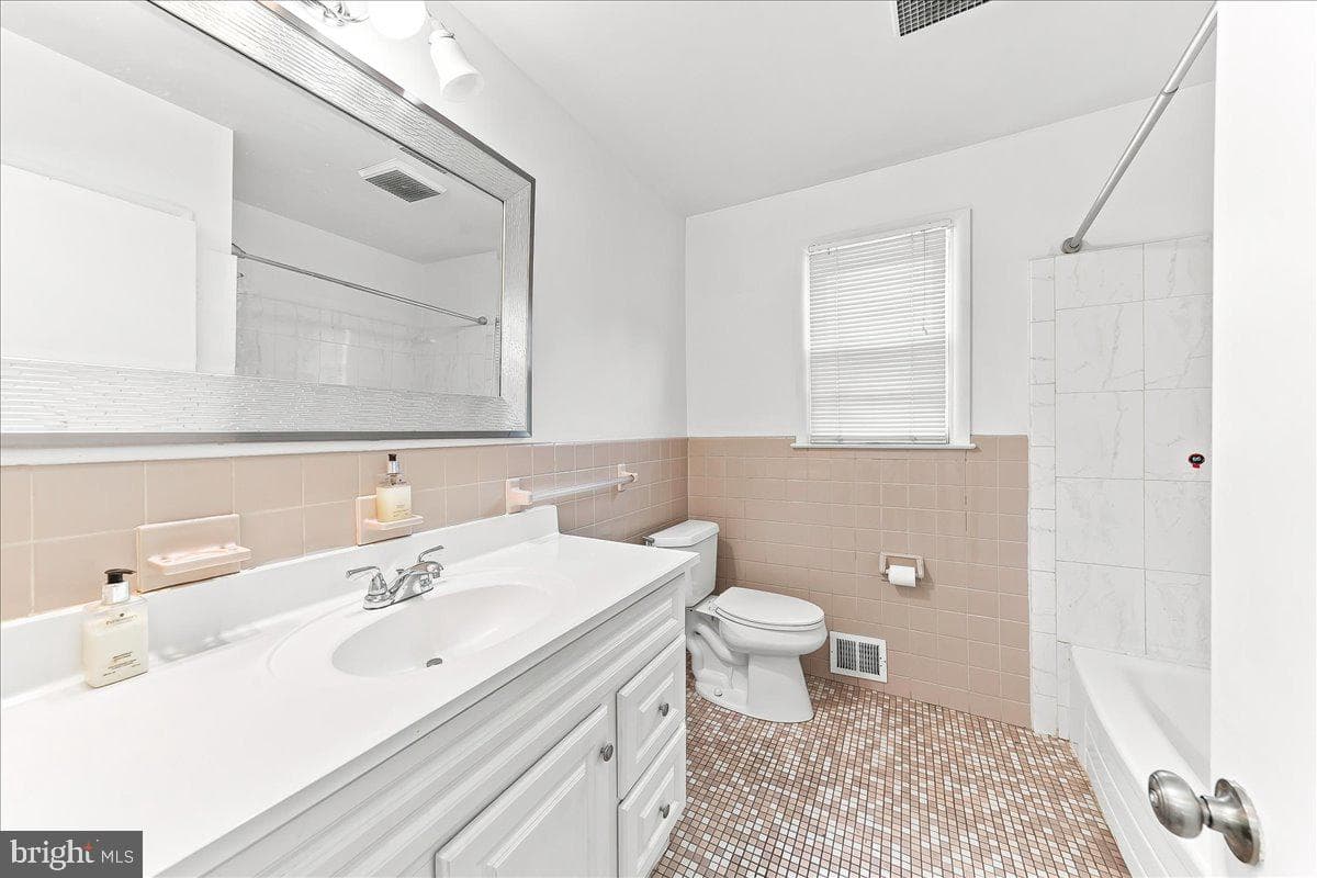 426 Sharp Avenue photo 19