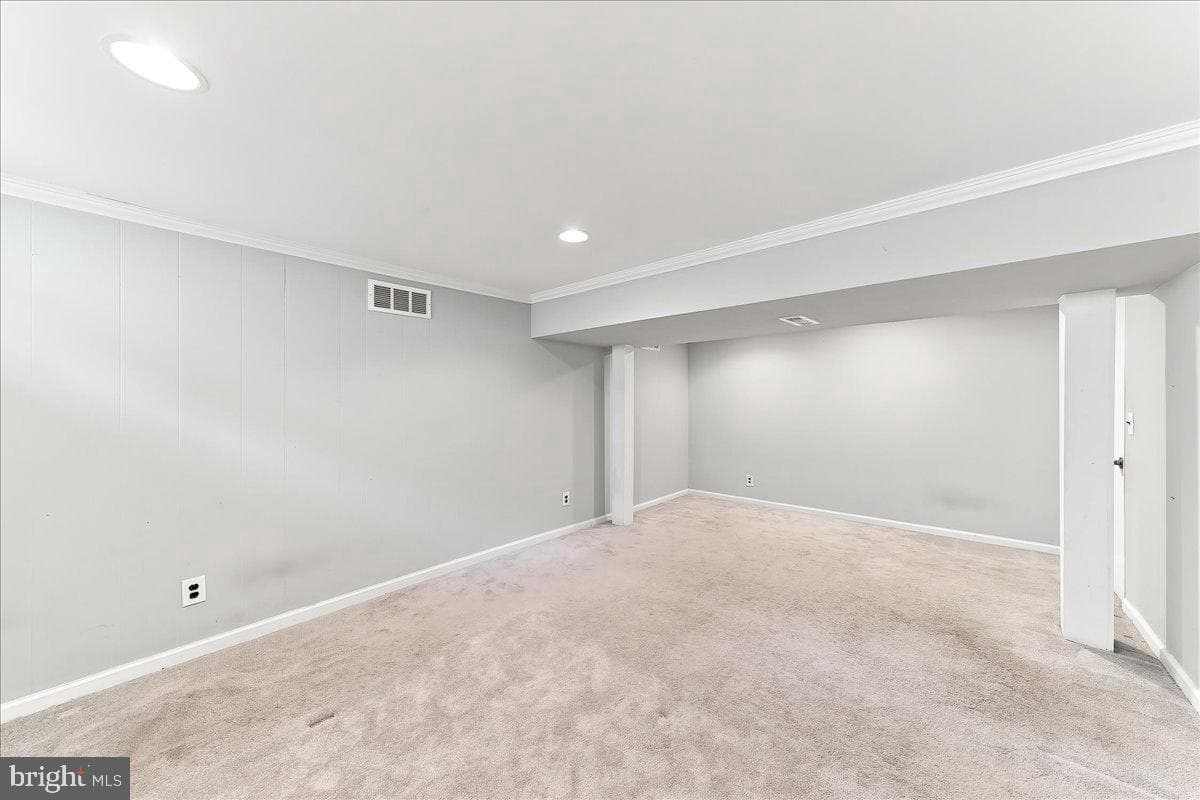 426 Sharp Avenue photo 24