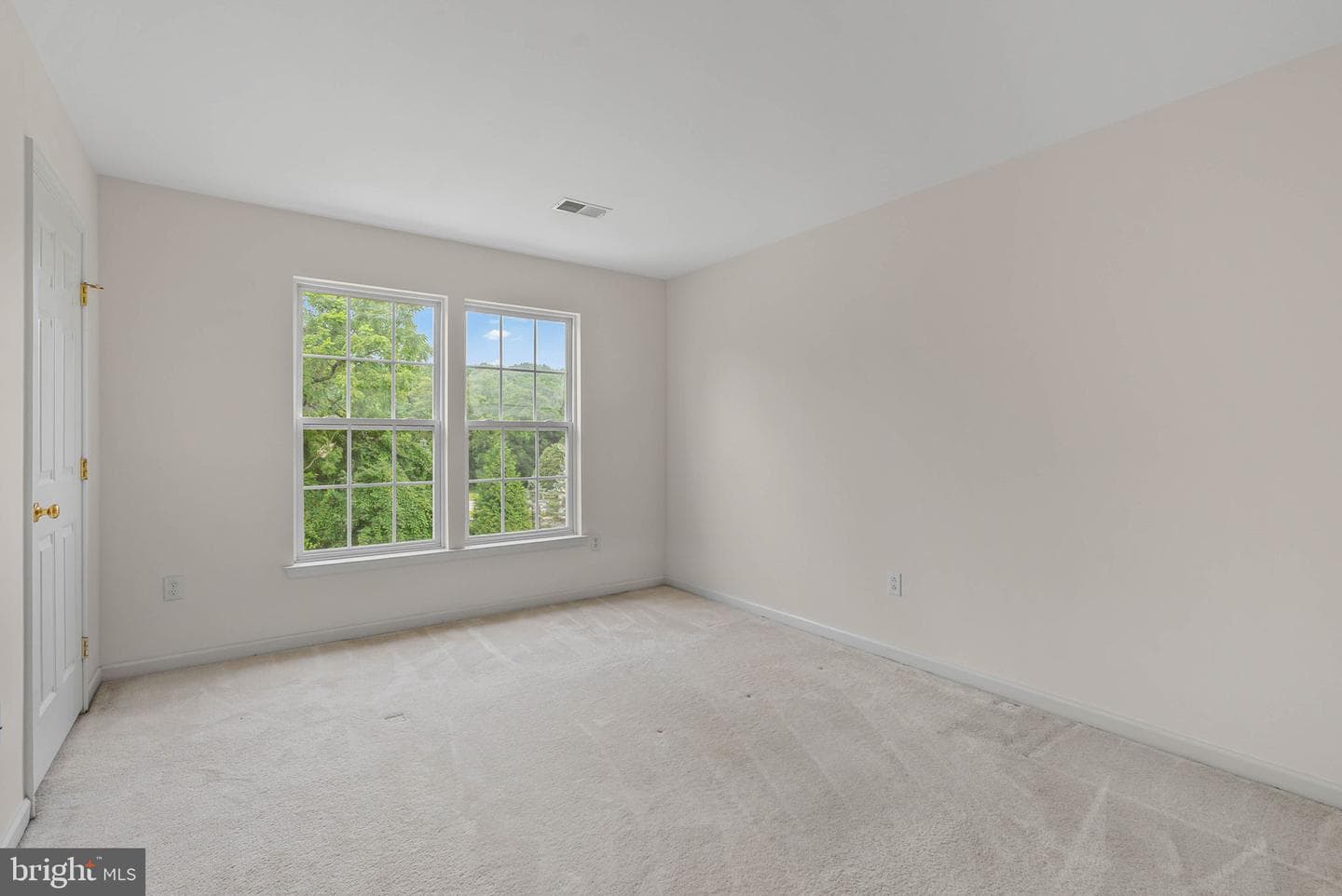 12 Huntingdon Court photo 44