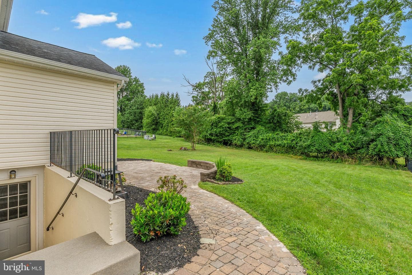 12 Huntingdon Court photo 50