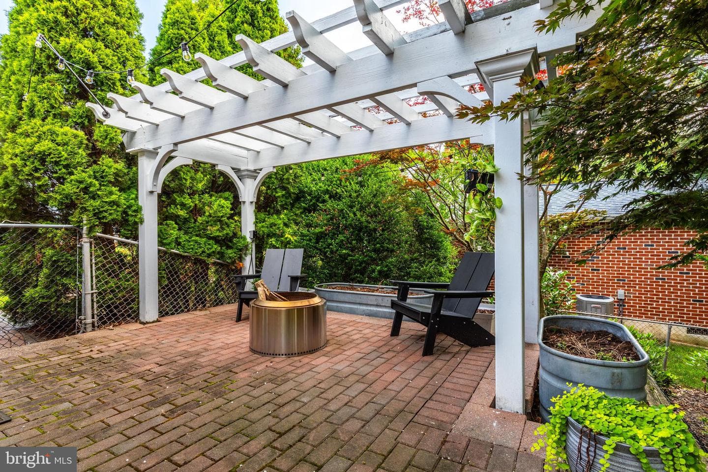 609 Hillside Avenue photo 43