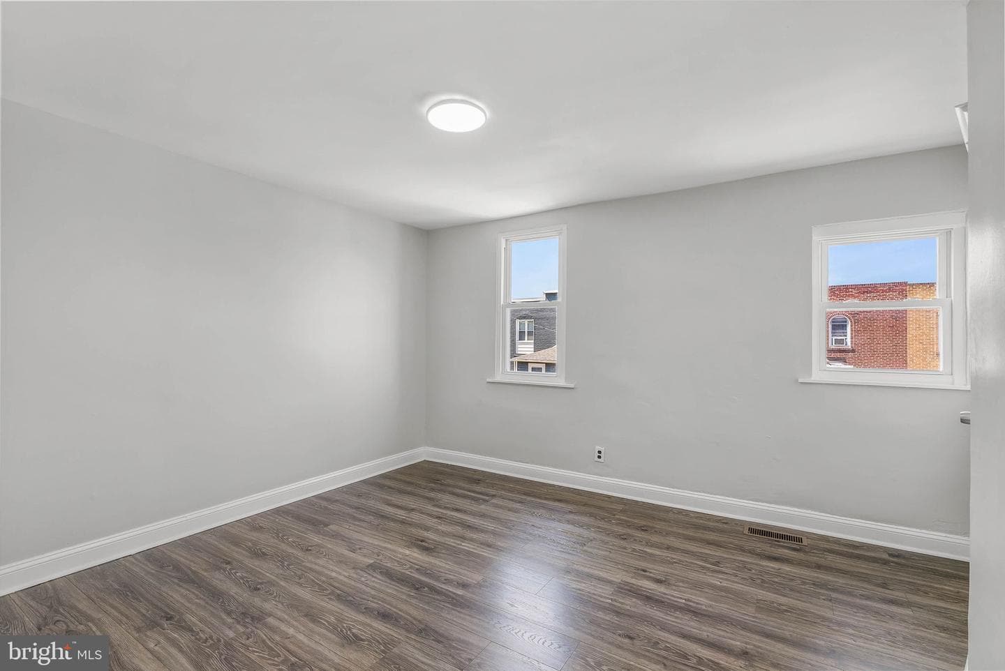 7052 Aberdeen Road photo 14