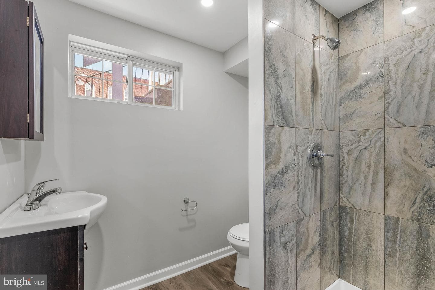 7052 Aberdeen Road photo 25