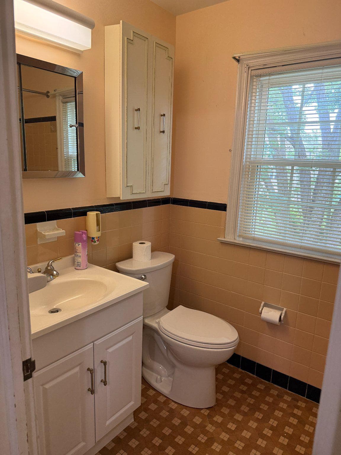 23 W Woodland Avenue photo 38