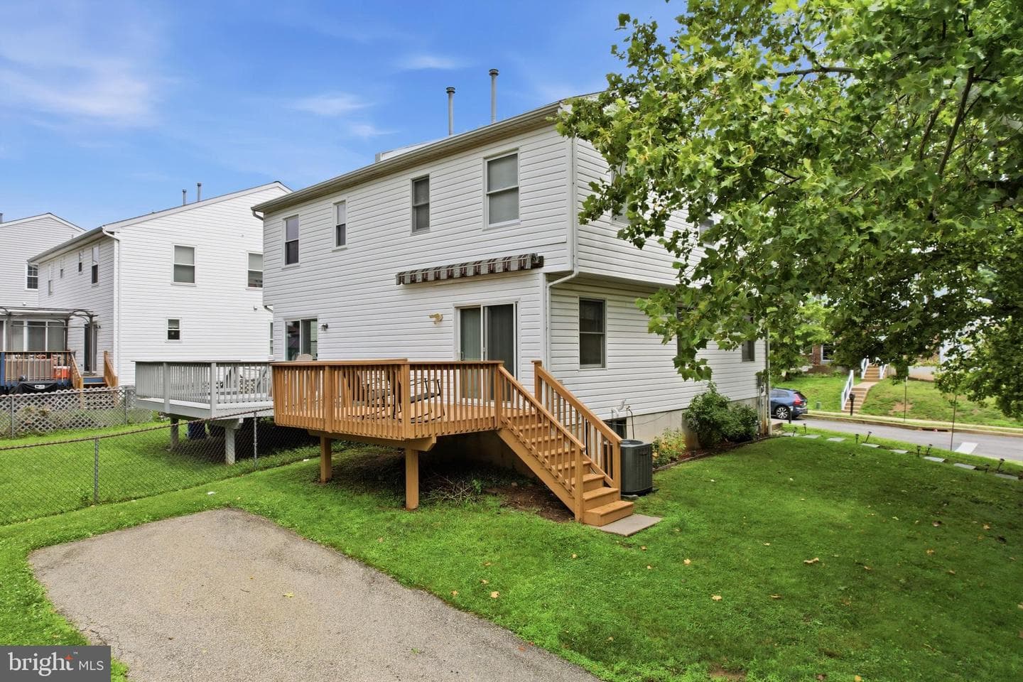 201 Summit Avenue photo 20
