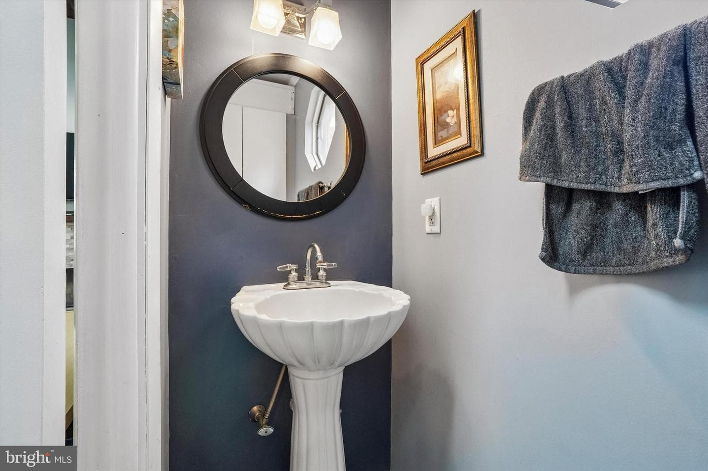18 N Malin Road photo 14