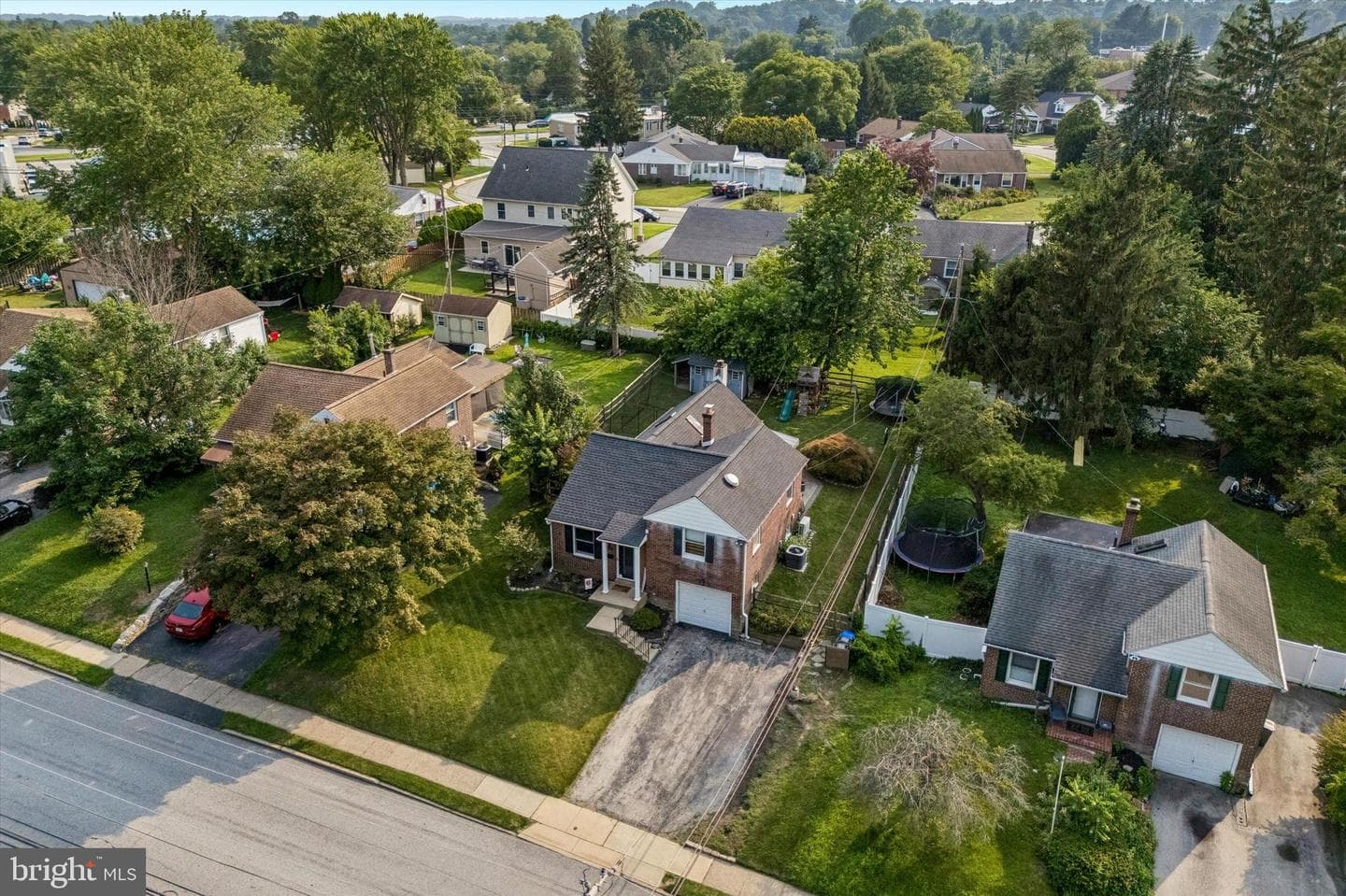 18 N Malin Road photo 31