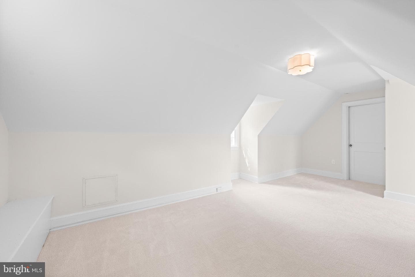 847 Lesley Road photo 56