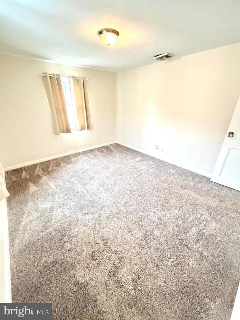 32 Scarlet Avenue photo 18
