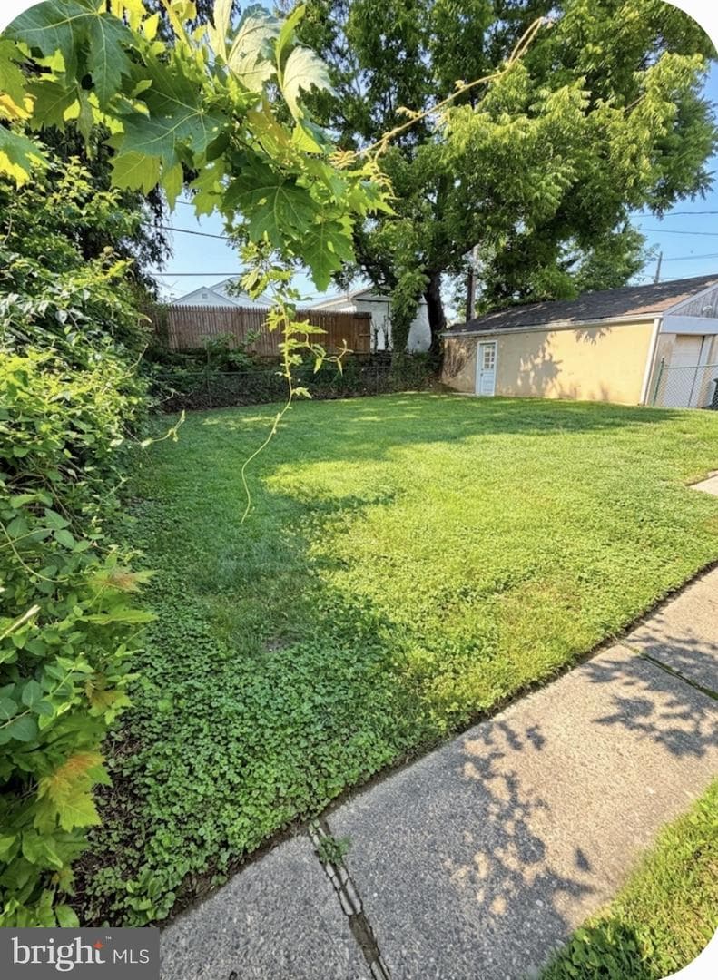 32 Scarlet Avenue photo 32