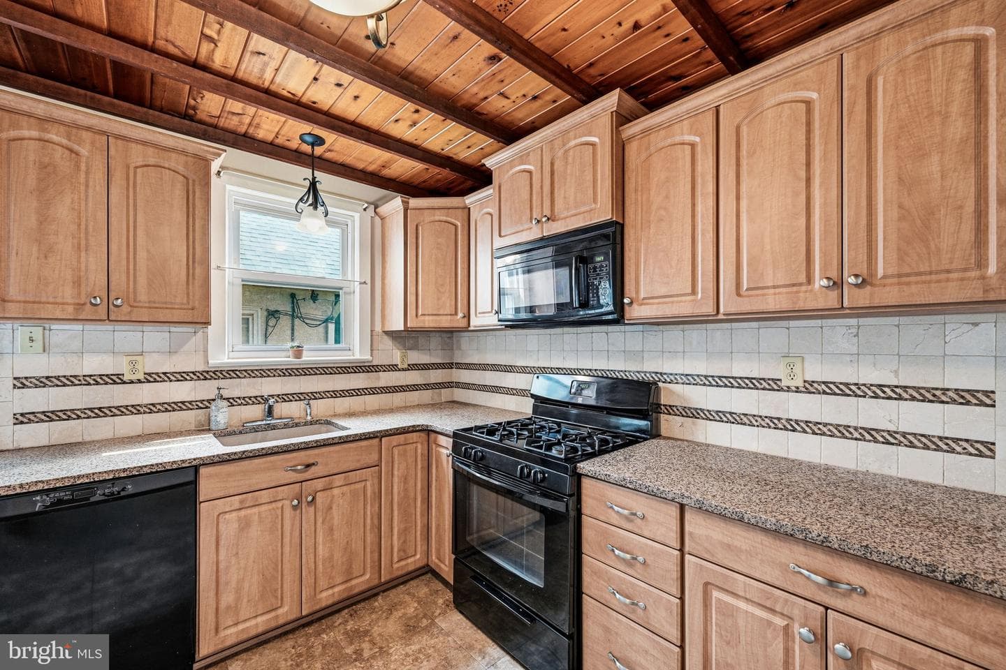 428 Prospect Road photo 9