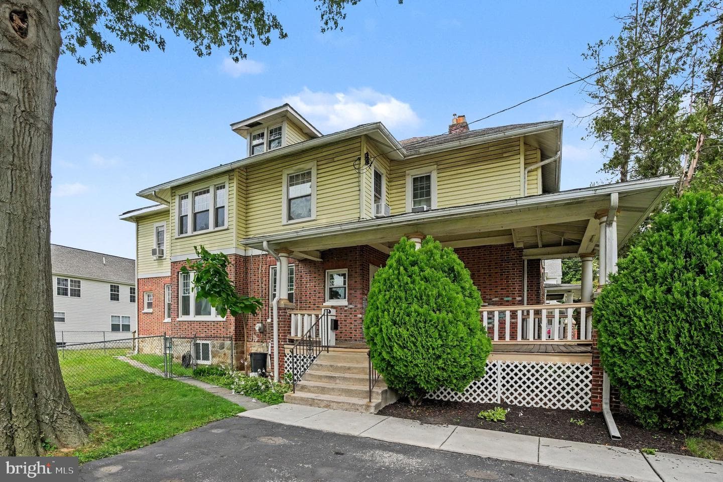 210 E Winona Avenue, Norwood