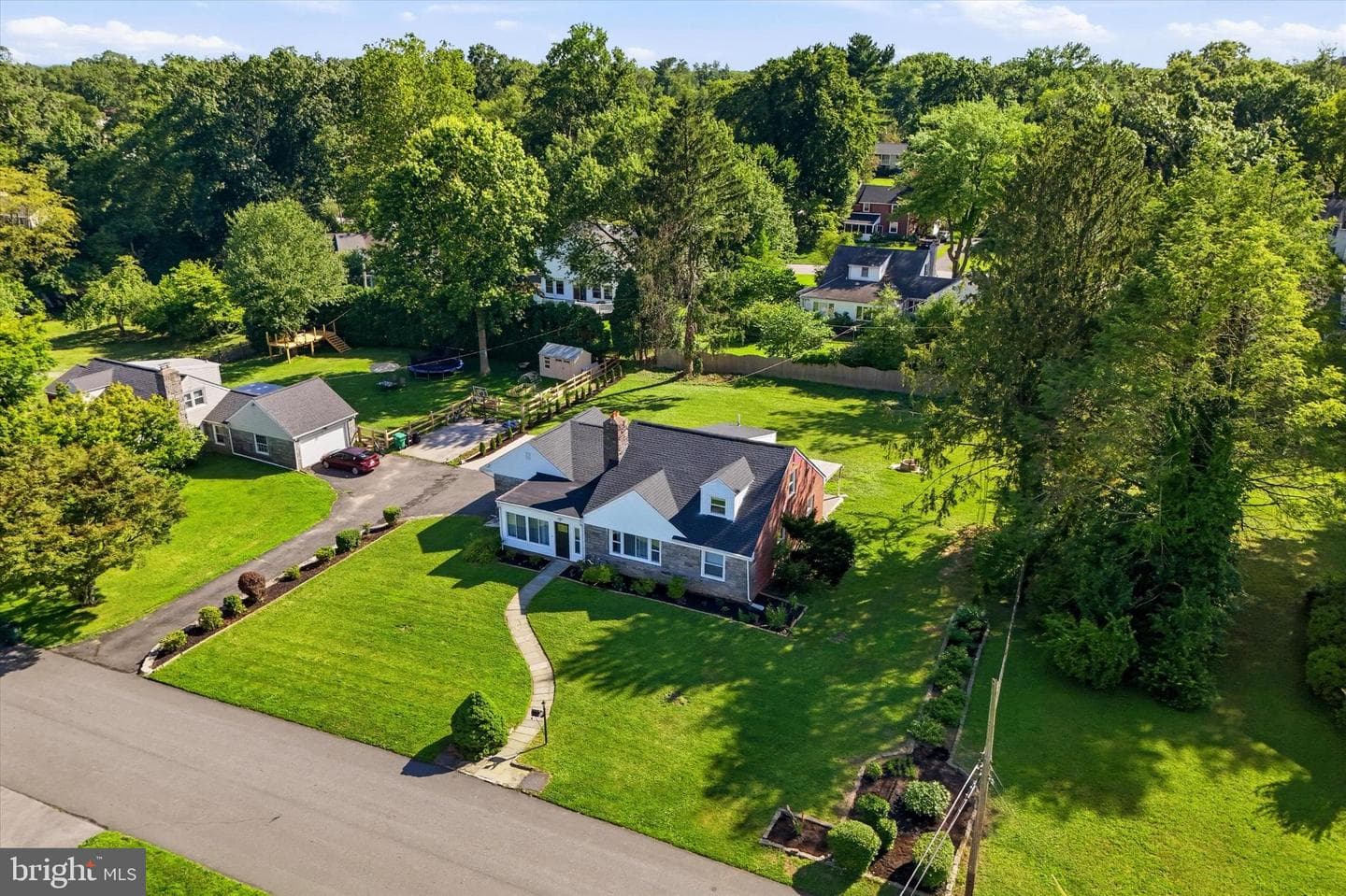 411 Osborne Lane photo 48