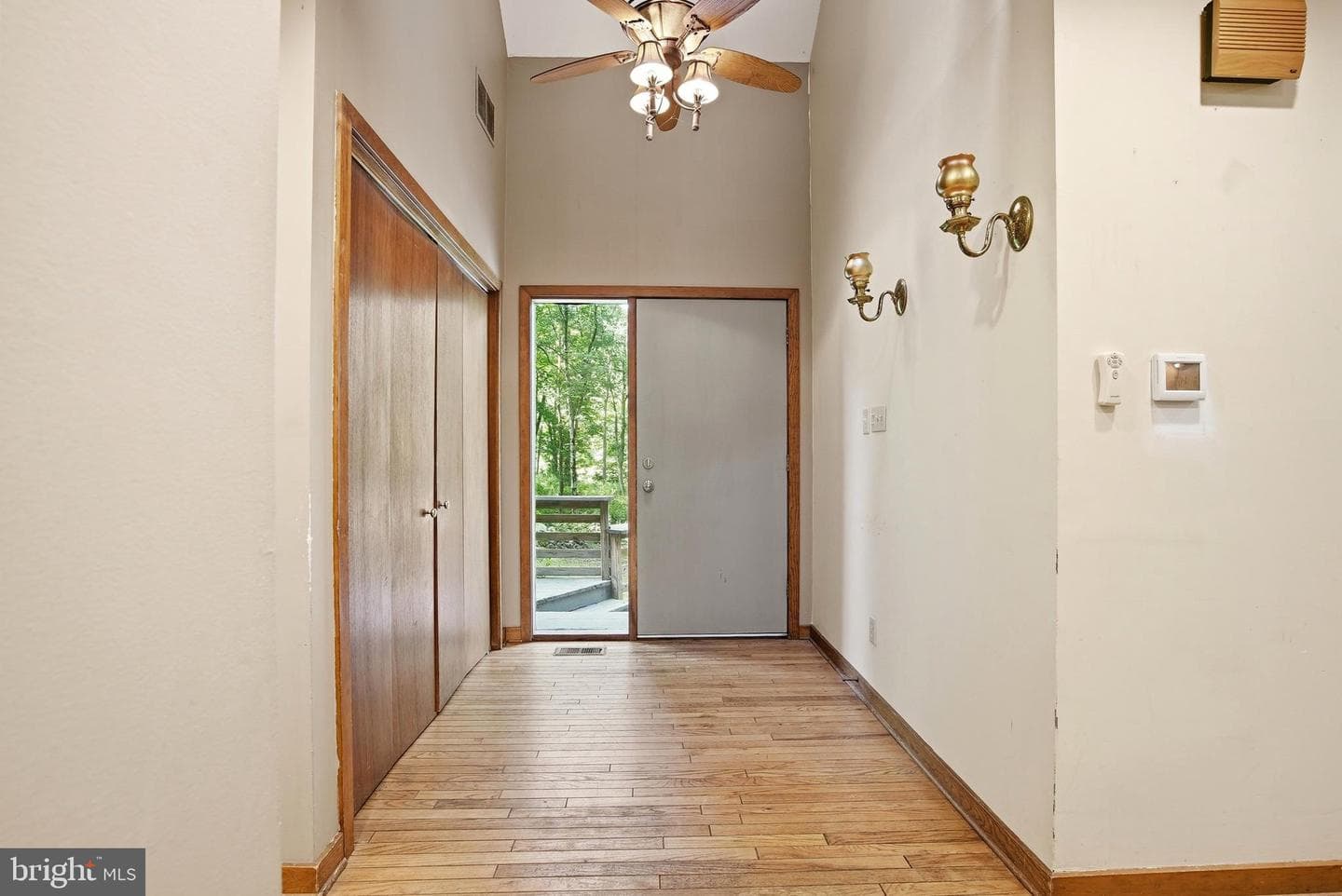 3 Upper Bank Drive photo 18