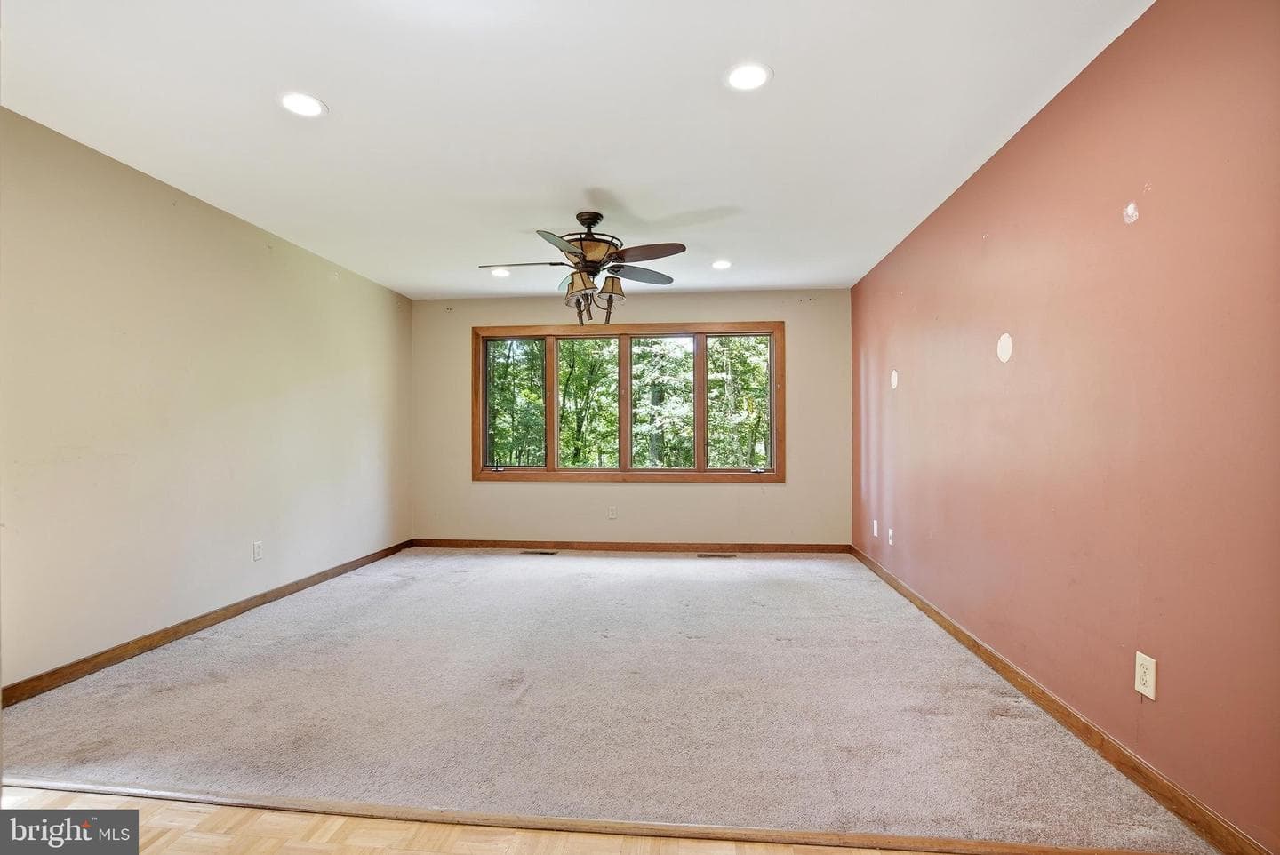 3 Upper Bank Drive photo 21