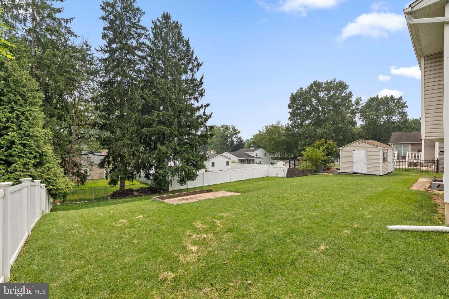 2255 Hillside Lane photo 33