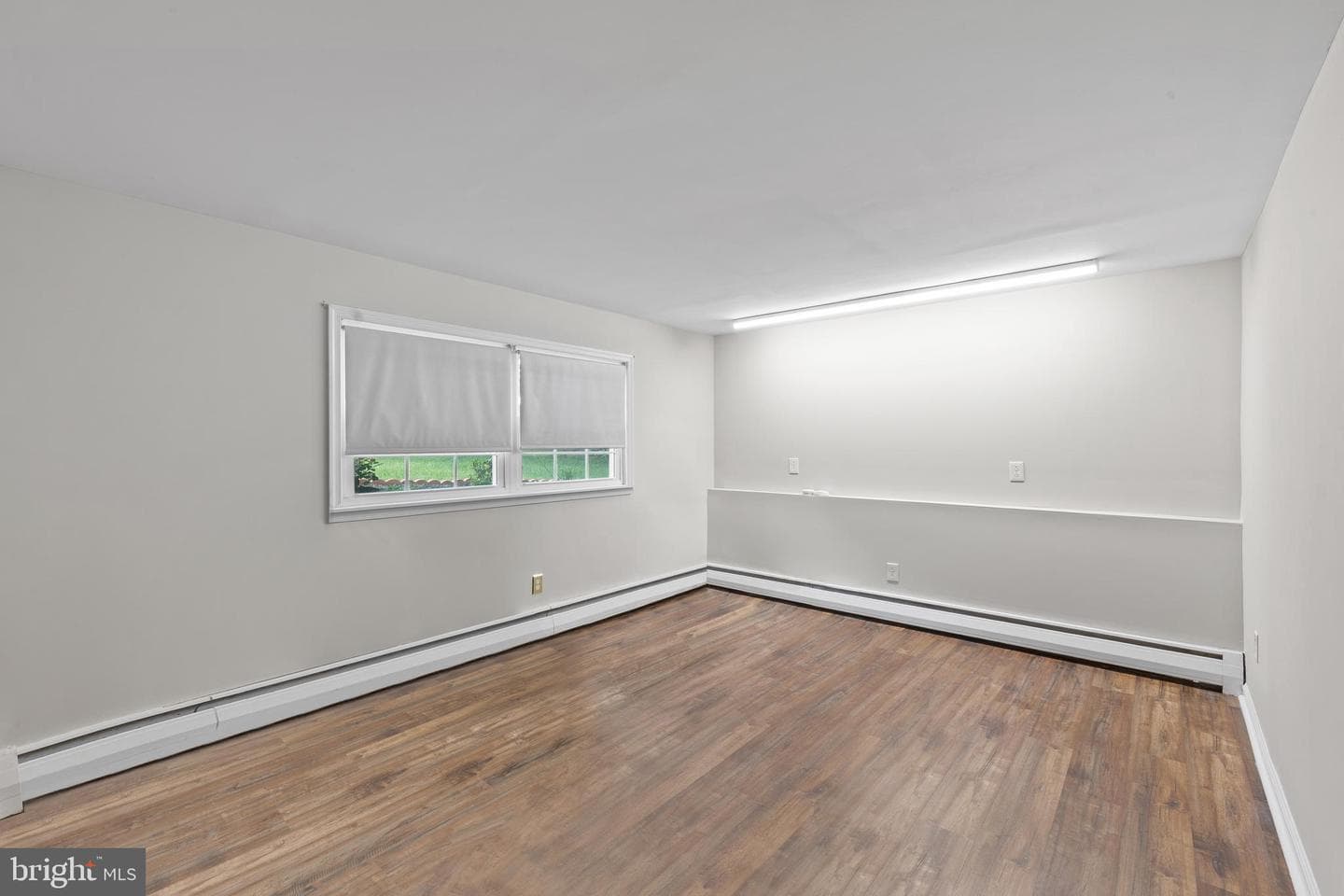 2255 Hillside Lane photo 8