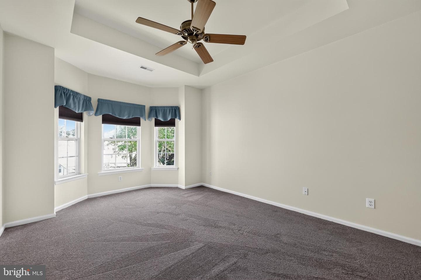 18 Dresner Circle photo 33