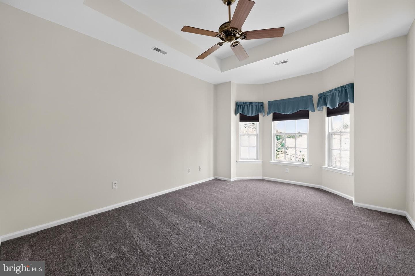 18 Dresner Circle photo 50