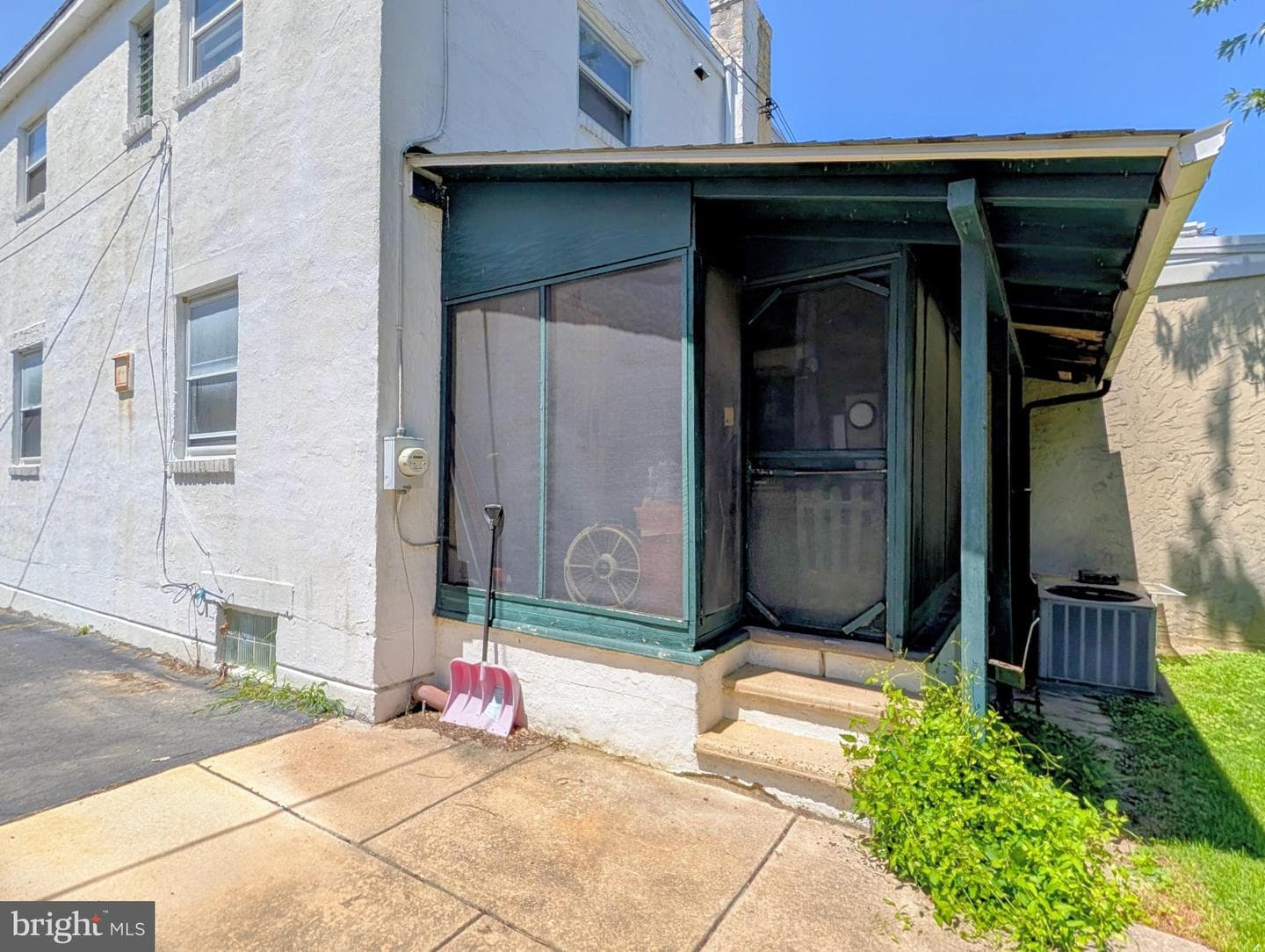 409 Carlisle Avenue photo 10