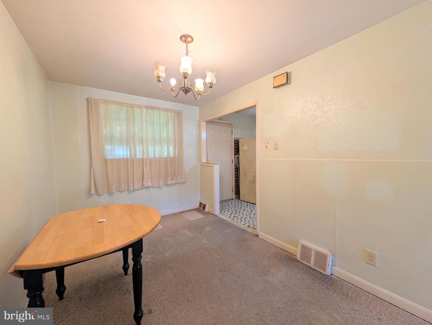 409 Carlisle Avenue photo 15