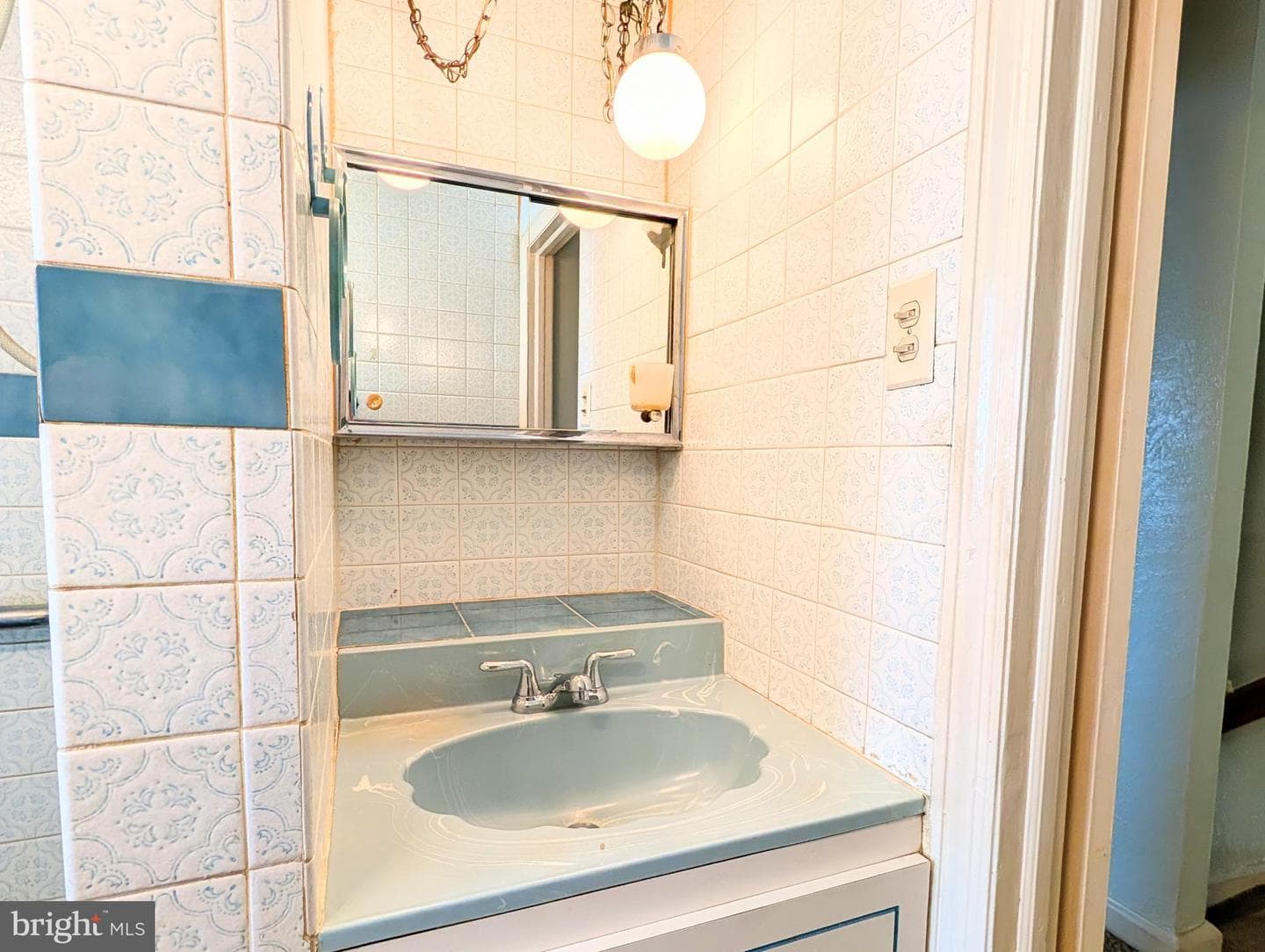 409 Carlisle Avenue photo 33