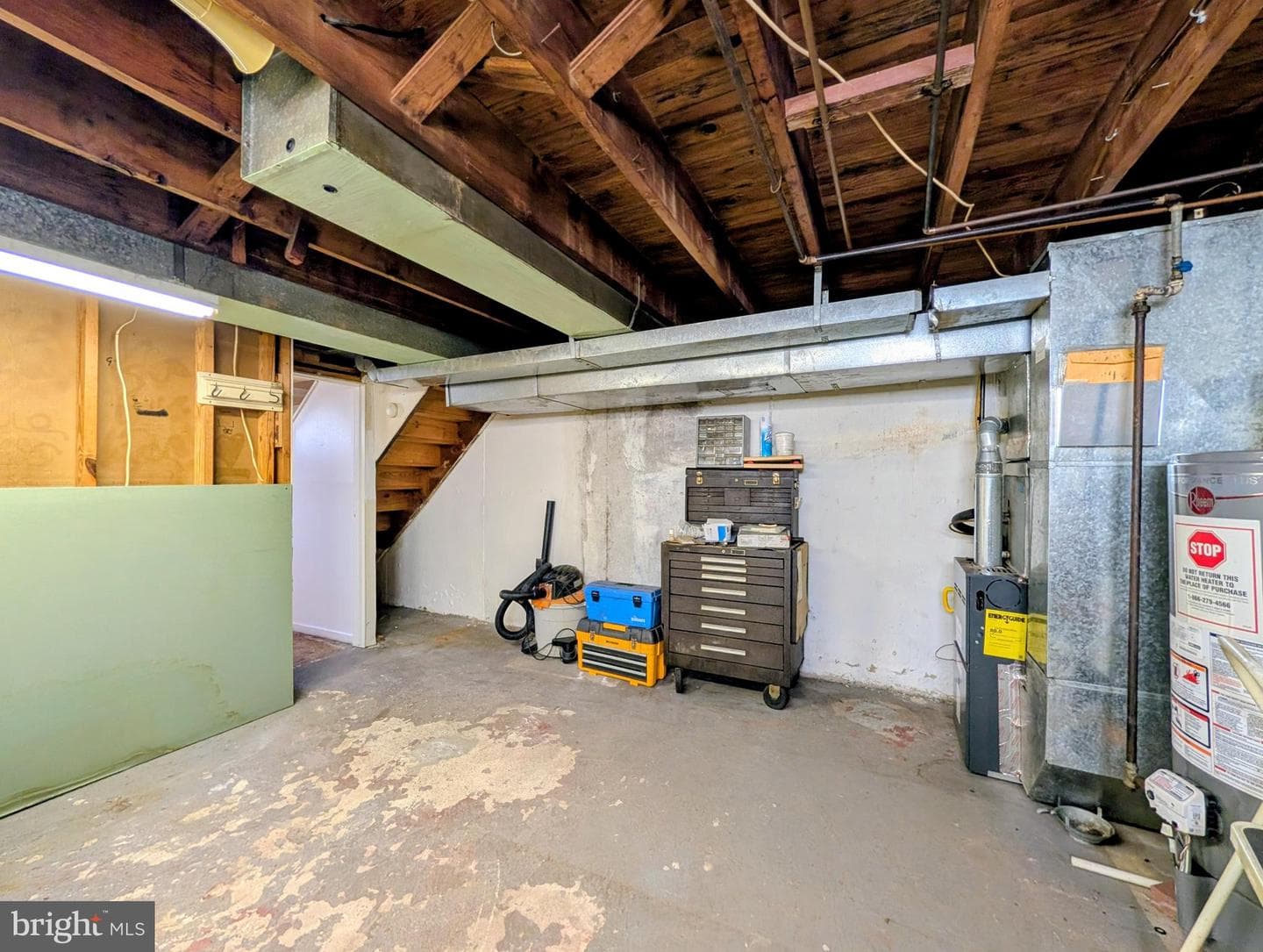 409 Carlisle Avenue photo 37