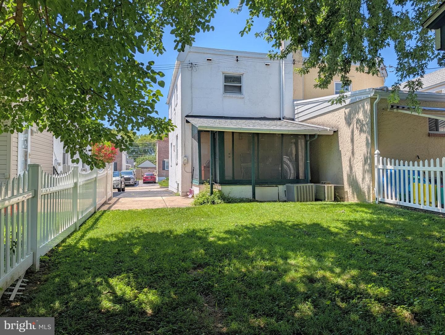 409 Carlisle Avenue photo 6