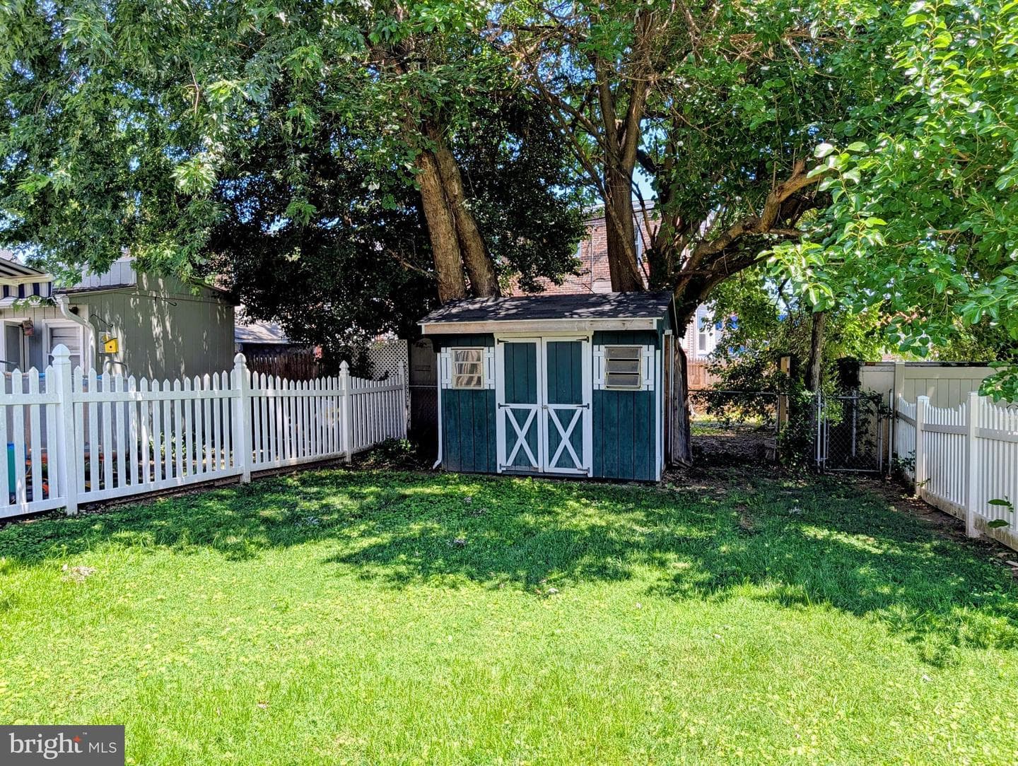 409 Carlisle Avenue photo 8