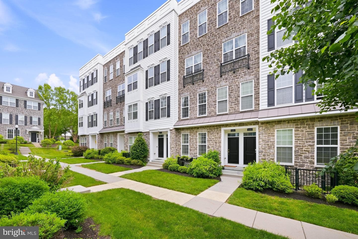 103b Jay Alley photo 4