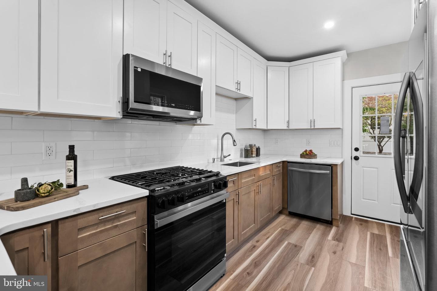 449 W Baltimore Avenue photo 23