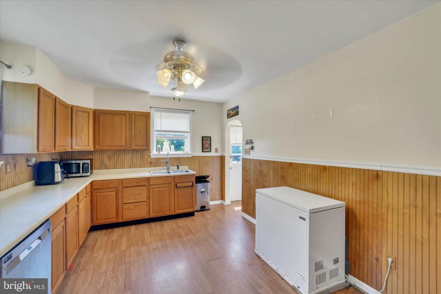 4101 Naamans Creek Rd photo 17