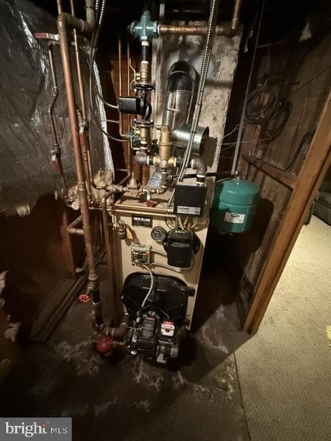 22 W Roland Road photo 8