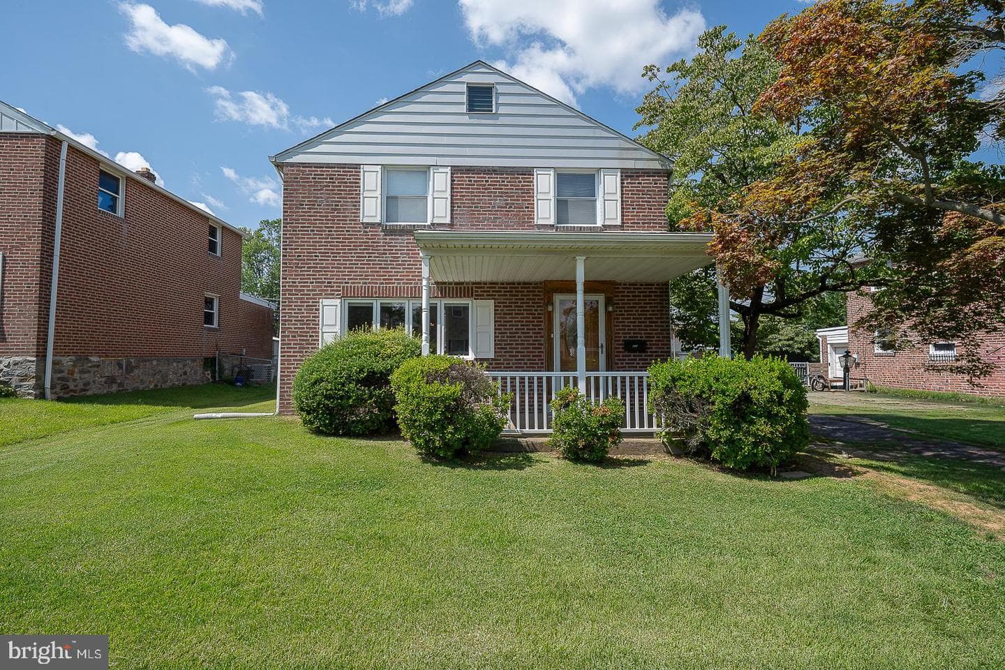 410 W Grays Avenue photo 1