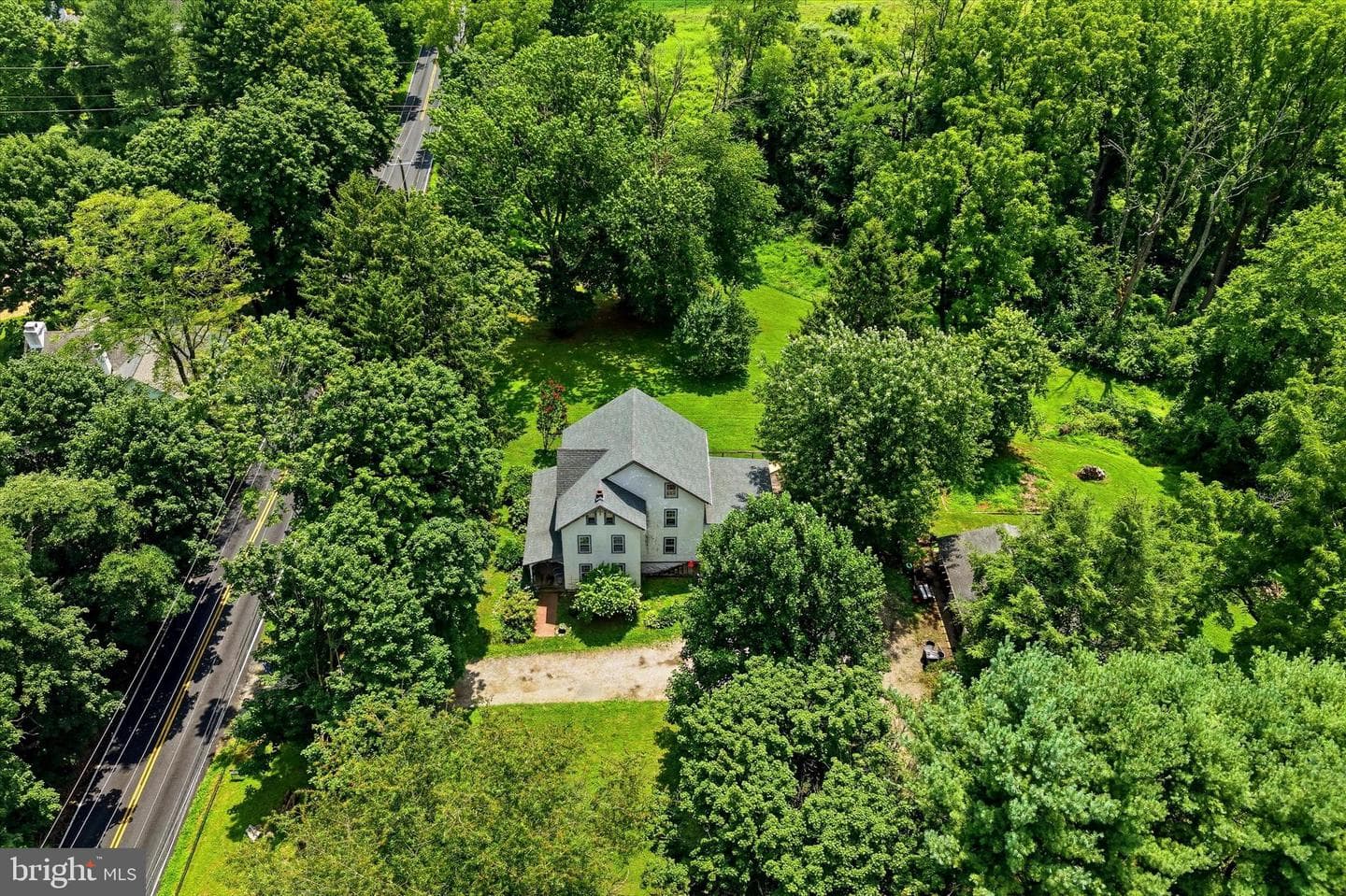 1208 Valley Road photo 1