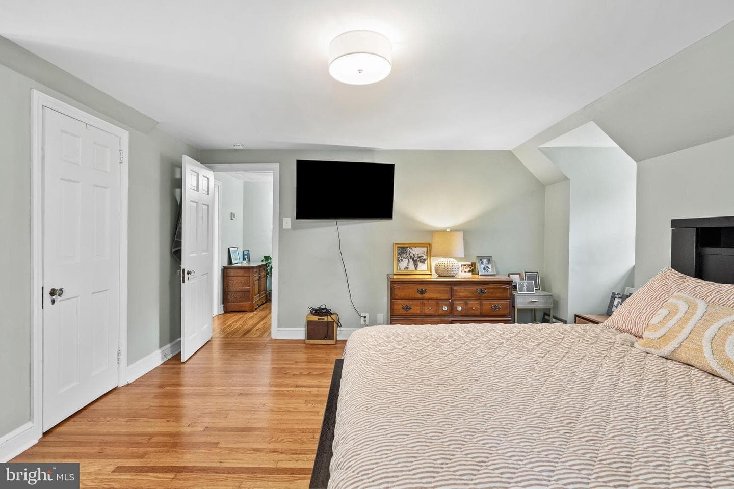 594 Haverford Road photo 22