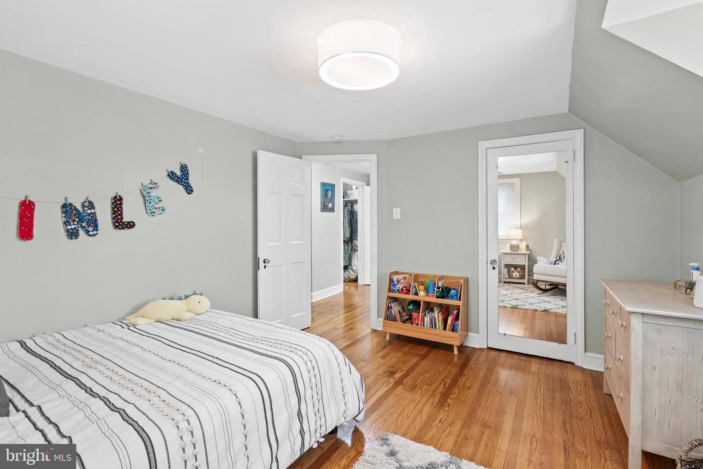 594 Haverford Road photo 25