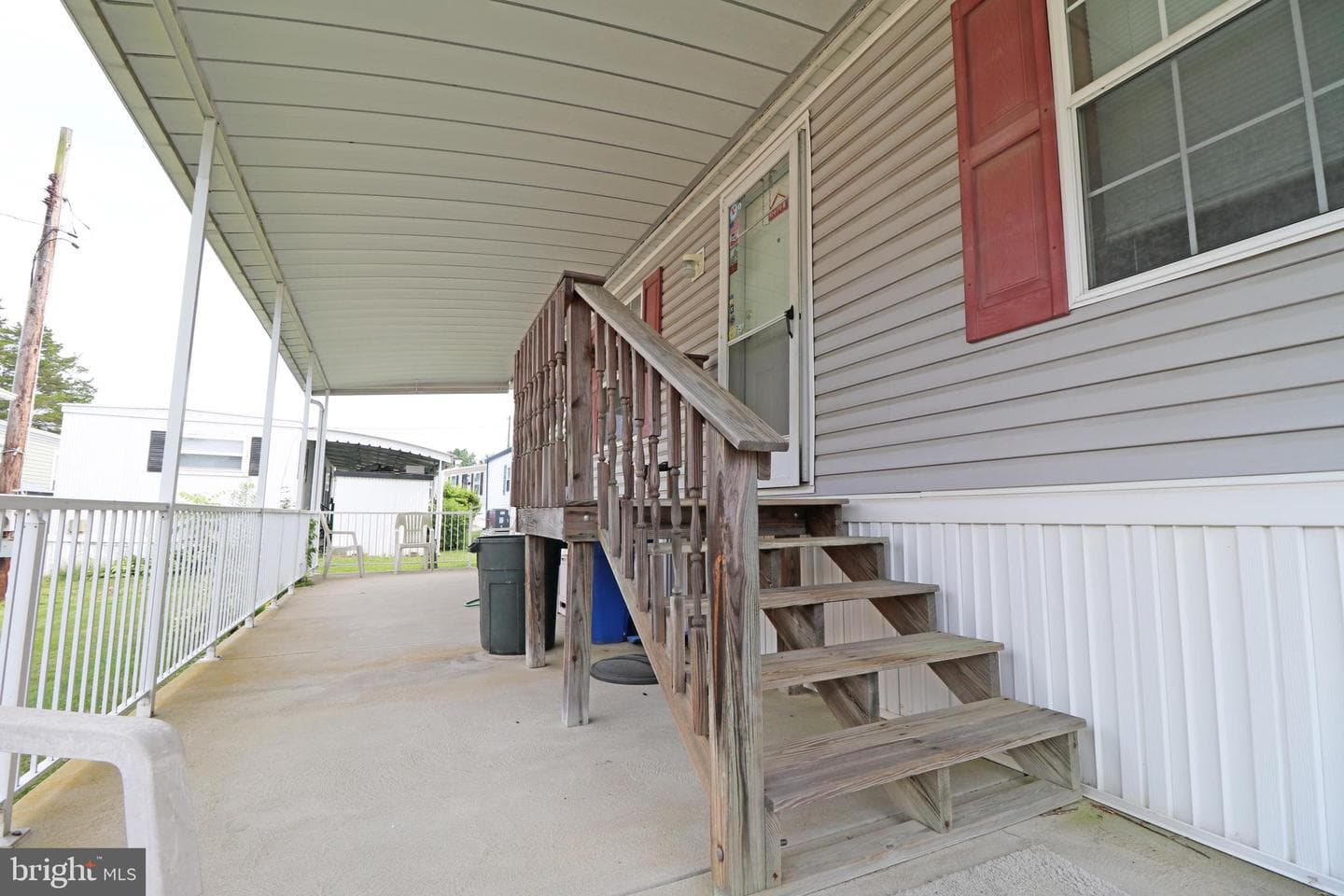 142 Third Avenue photo 3
