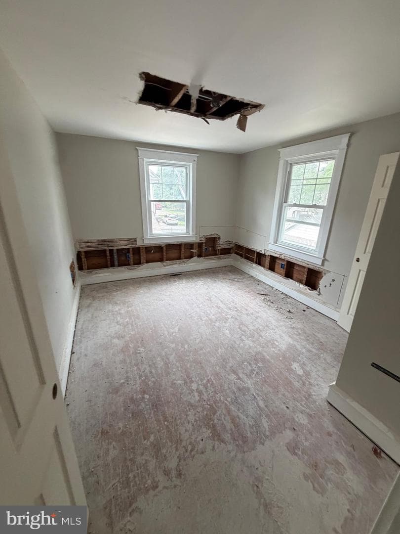 833 Morgan Avenue photo 11