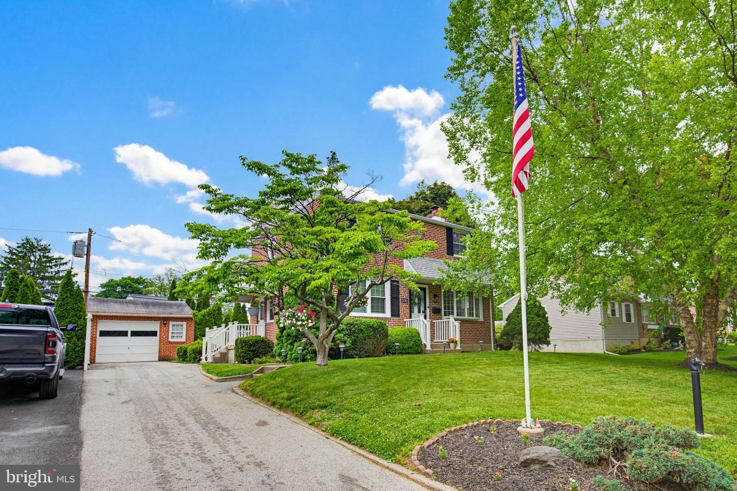 336 Yarnall Drive photo 3