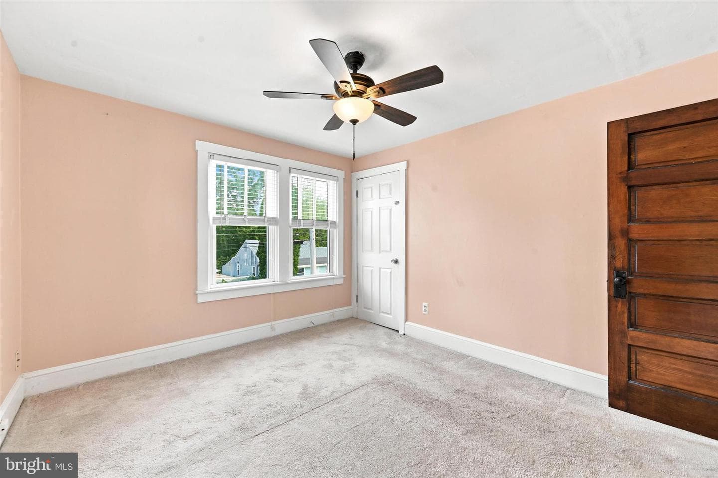 810 Pleasant photo 9