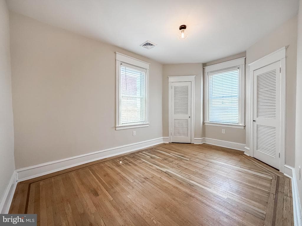 1042 Duncan Avenue photo 32
