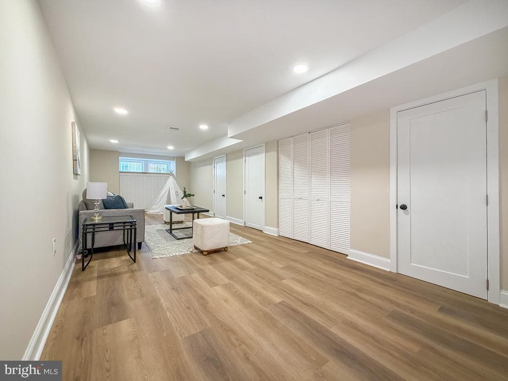 1042 Duncan Avenue photo 38
