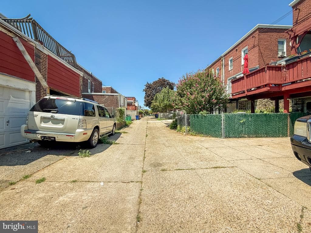 1042 Duncan Avenue photo 46