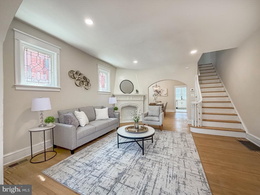 1042 Duncan Avenue photo 8
