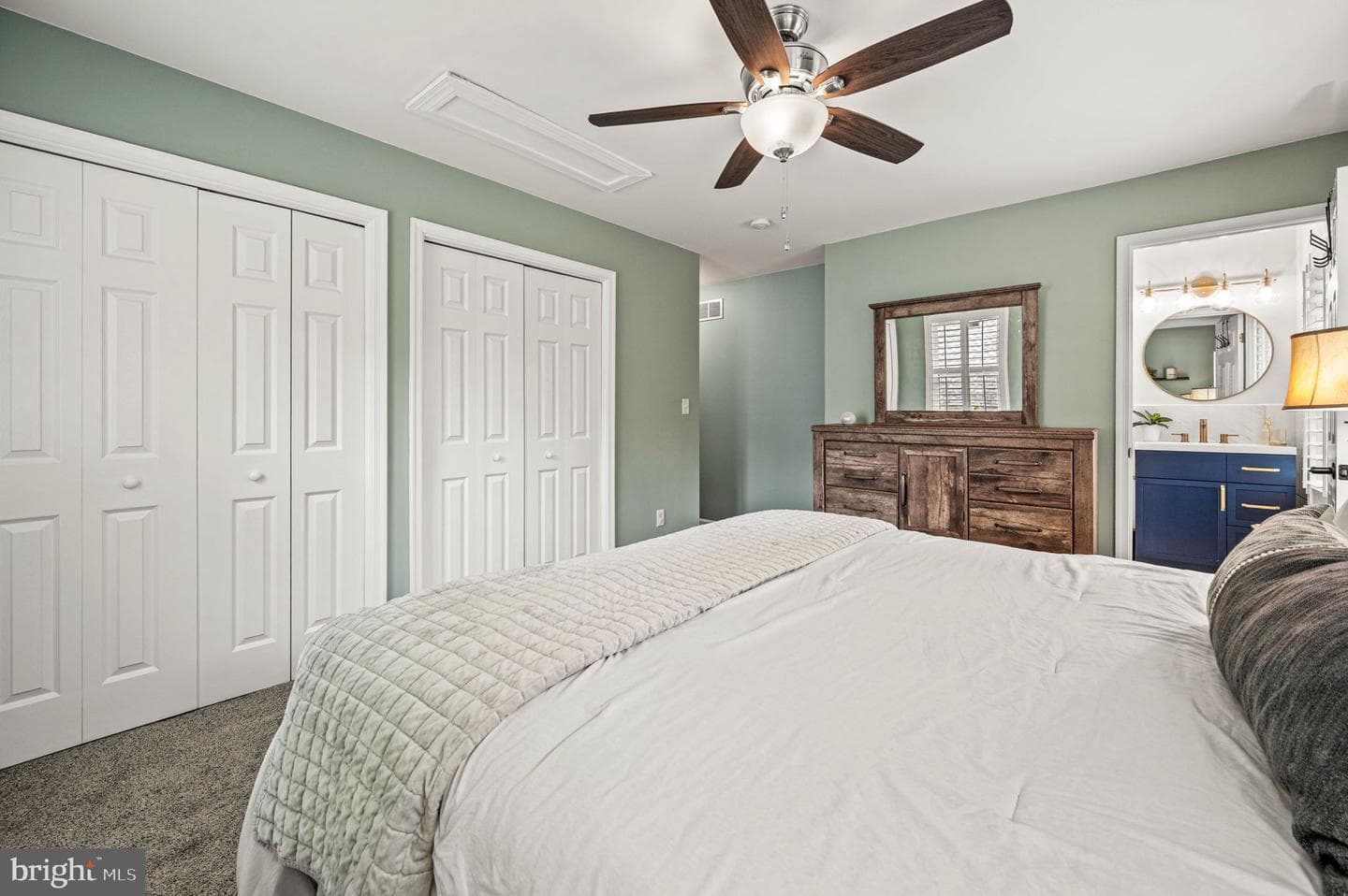 535 Ridge Avenue photo 21