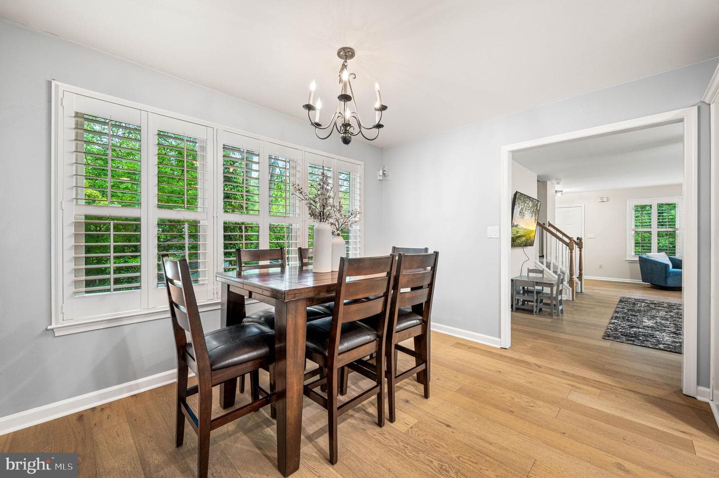 535 Ridge Avenue photo 9