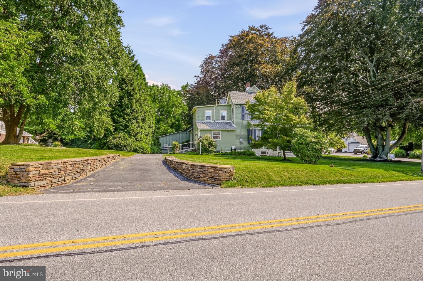 2552 Naamans Creek Road photo 2
