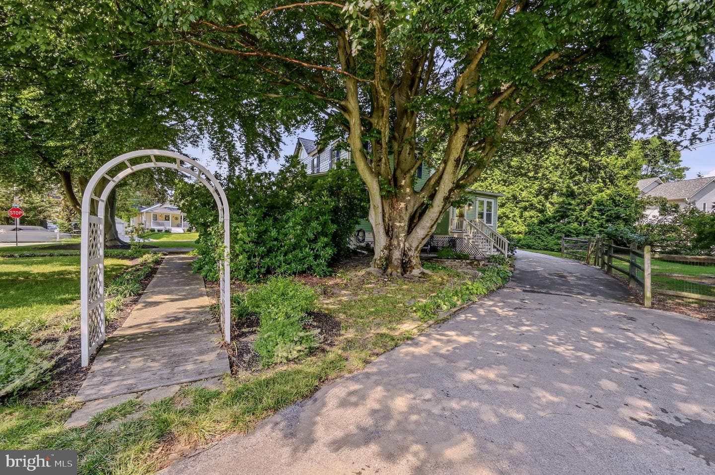 2552 Naamans Creek Road photo 4